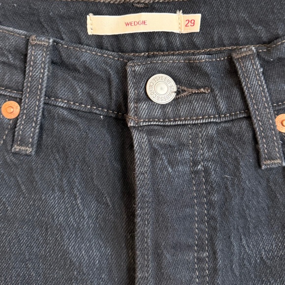 Levi’s Wedgie Fit Jeans – Size 29 (Brand New, Never Worn) - Picture 2 of 4